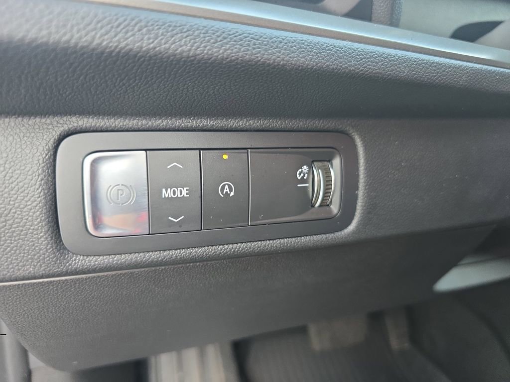 Used 2026 Chevrolet Traverse LT w/ Driver Confidence Package FWD image 27