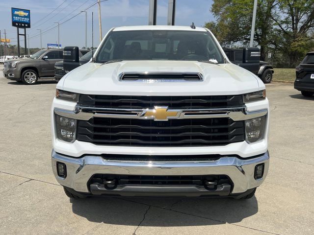 Used 2025 Chevrolet Silverado 2500 LT image 2
