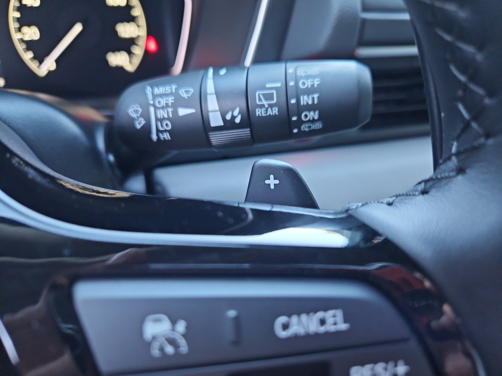 Used 2025 Honda Pilot EX-L image 25