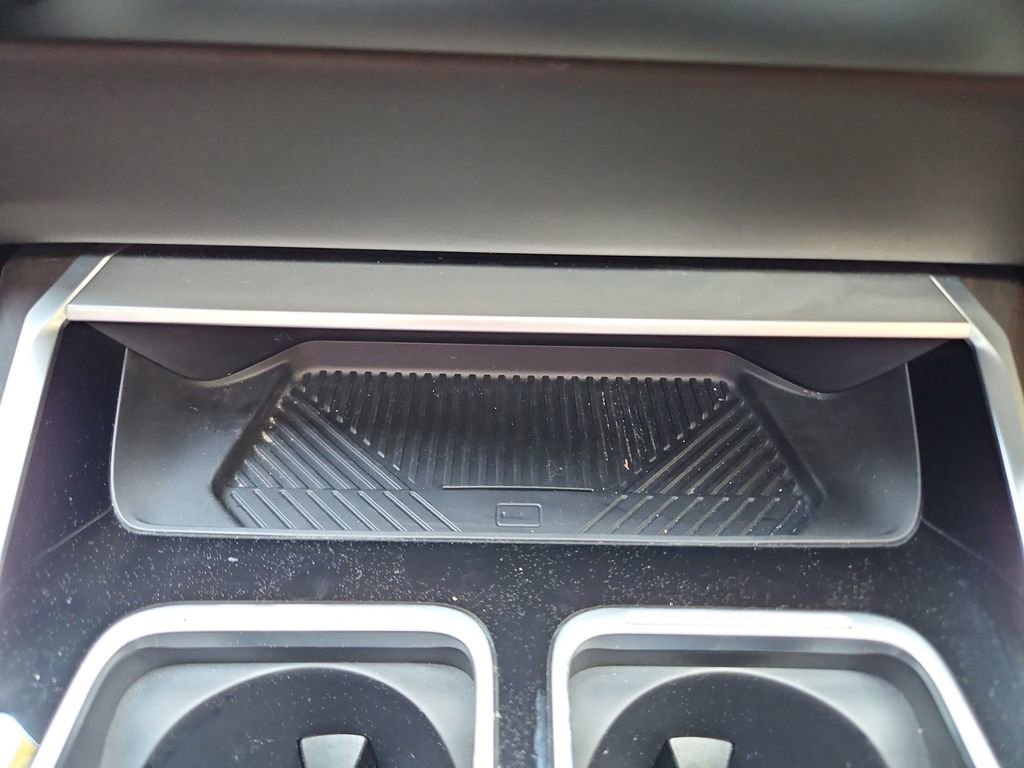 Used 2024 BMW 760i xDrive image 24