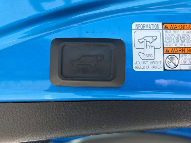 Used 2017 Toyota RAV4 AWD Hybrid image 14
