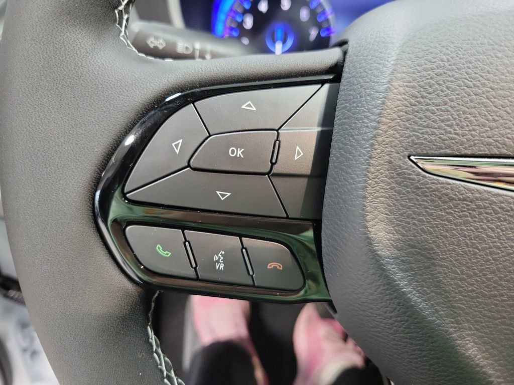 New 2026 Chrysler Pacifica Select w/ S Appearance Package AWD/4WD image 14