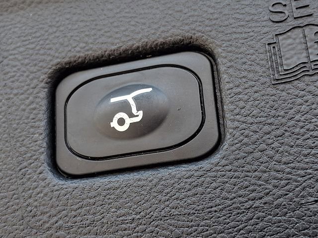 Used 2023 Ford Edge SEL w/ Convenience Package image 29