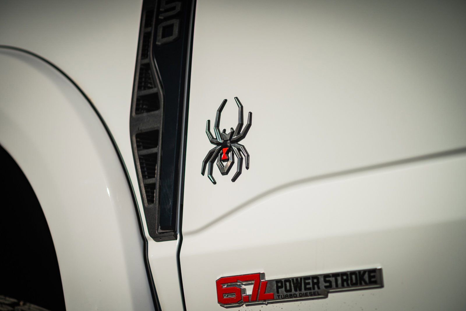 New 2026 Ford F250 Lariat w/ Black Appearance Package image 19