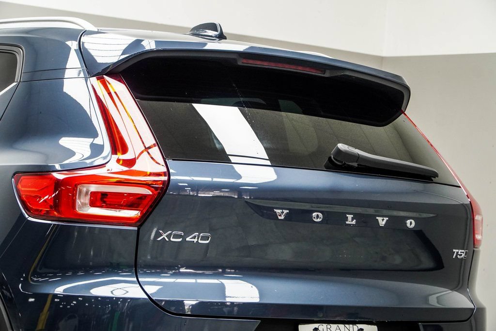 Used 2021 Volvo XC40 T5 Inscription w/ Climate Package AWD/4WD image 13