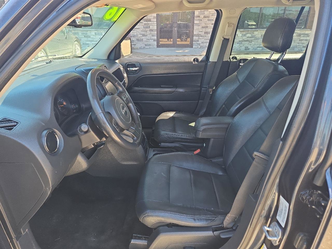 Used 2016 Jeep Patriot High Altitude AWD/4WD image 7