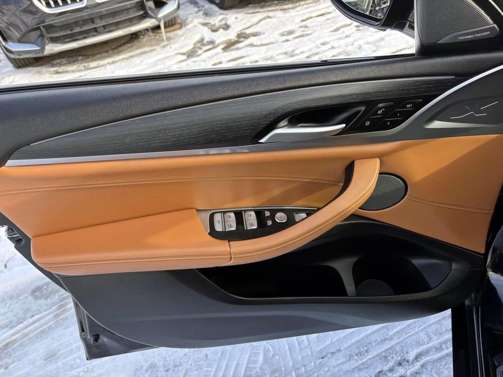 Certified 2023 BMW X4 xDrive30i w/ M Sport Package image 11