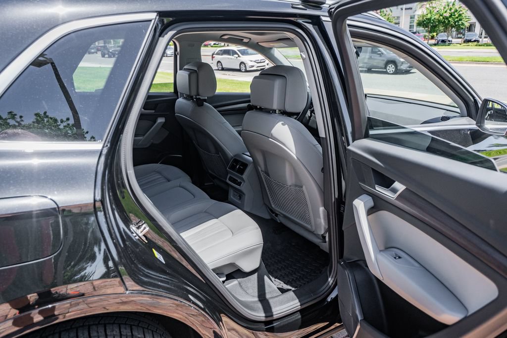 Used 2022 Audi Q5 2.0T Premium AWD/4WD image 40