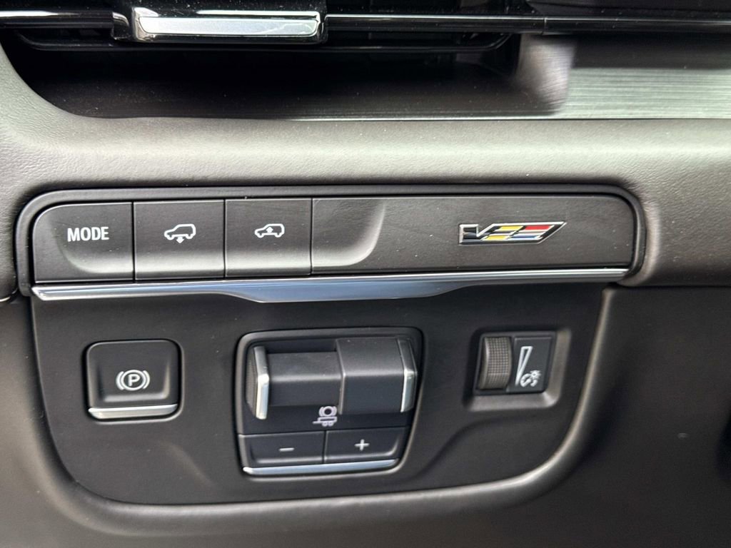 Used 2023 Cadillac Escalade V AWD/4WD image 35