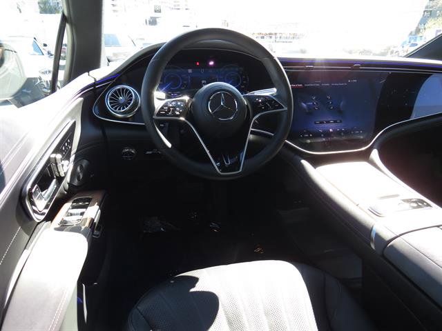 Certified 2023 Mercedes-Benz EQS 580 4MATIC Sedan w/ Exclusive Trim Package image 10