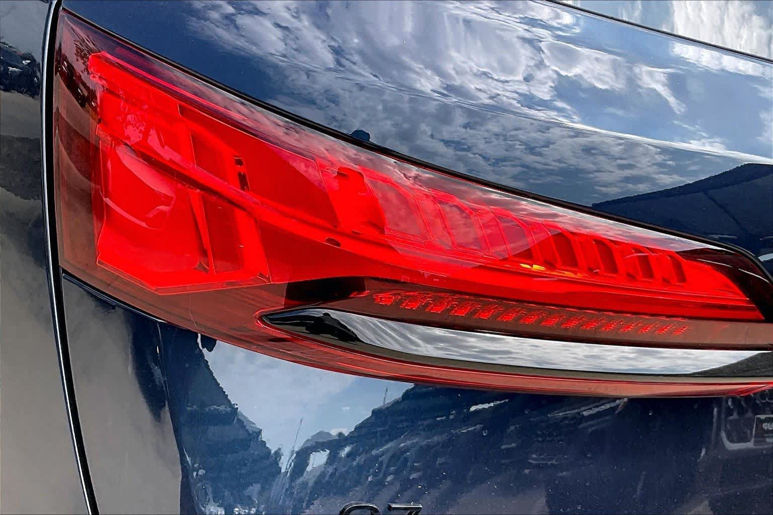 New 2026 Audi Q7 2.0T Premium AWD/4WD image 14