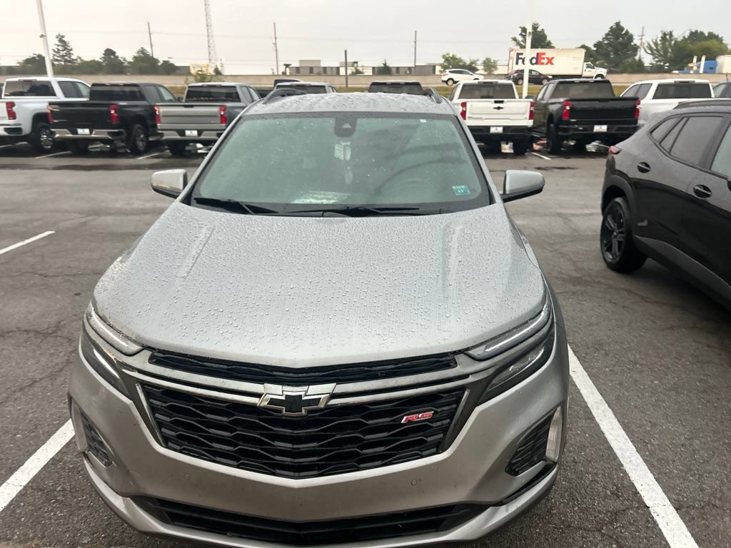 Used 2023 Chevrolet Equinox RS w/ LPO, Floor Liner Package AWD/4WD image 4