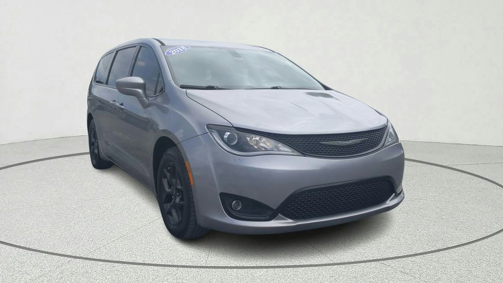 Used 2018 Chrysler Pacifica Touring Plus w/ S Appearance Package image 1