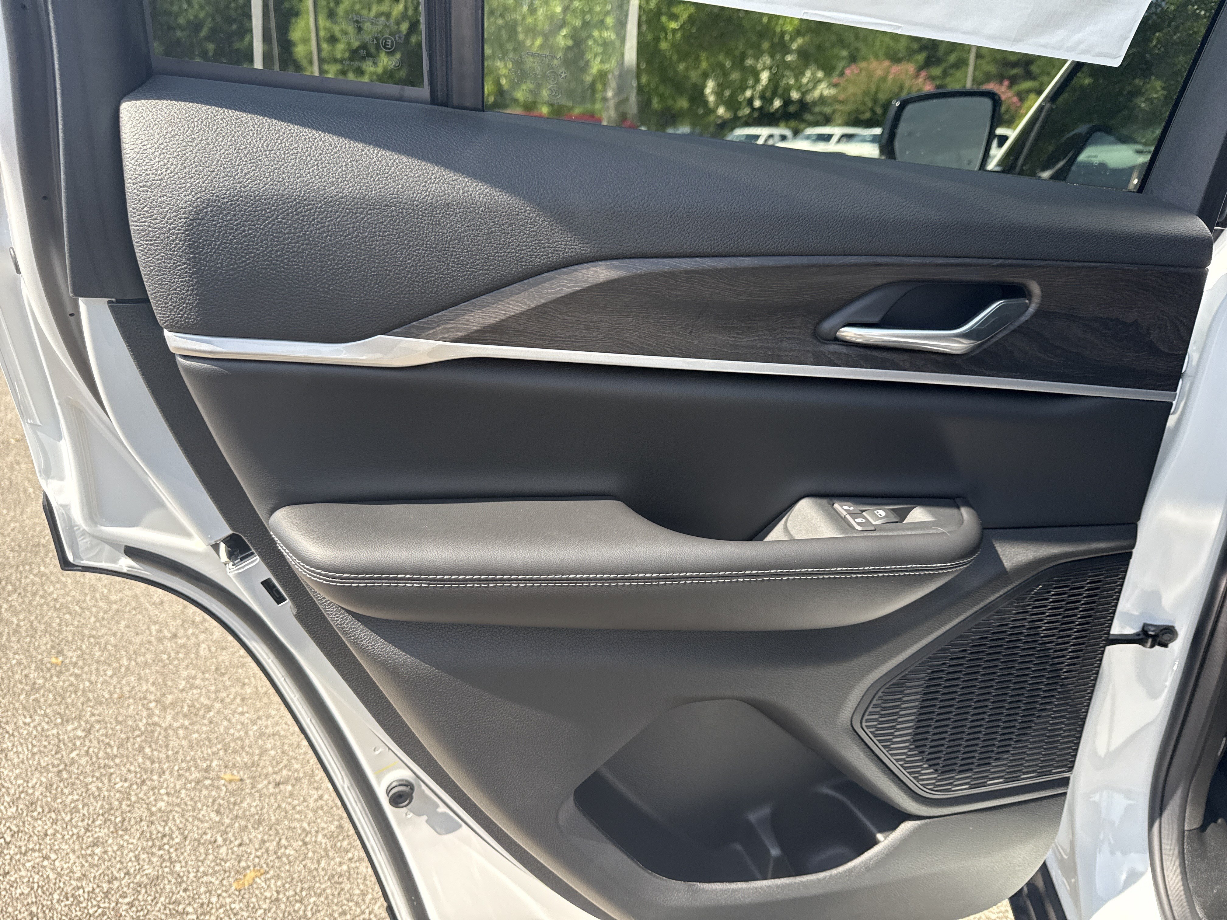 New 2026 Jeep Grand Cherokee Altitude RWD image 22
