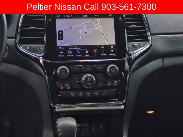 Used 2020 Jeep Grand Cherokee Altitude RWD image 25