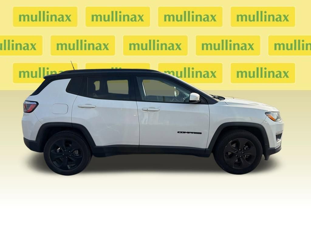 Used 2018 Jeep Compass Altitude image 11