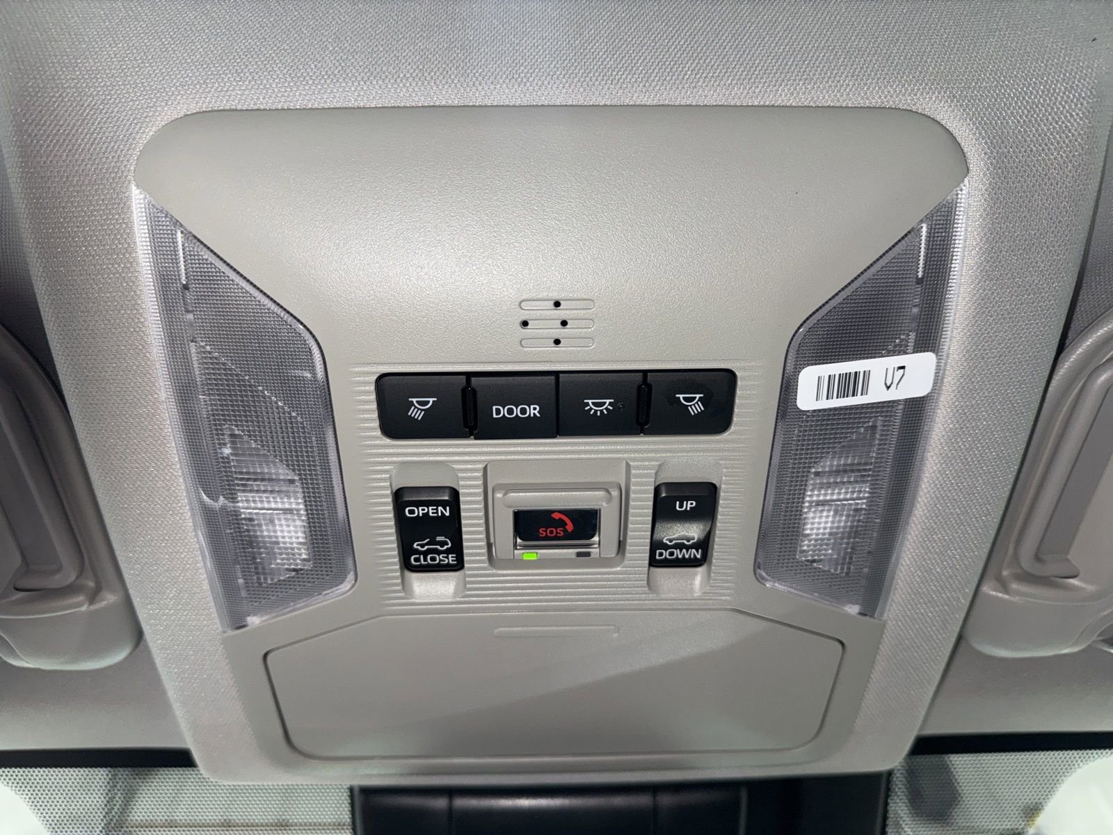 Used 2025 Toyota RAV4 Limited w/ Weather Package AWD/4WD image 31