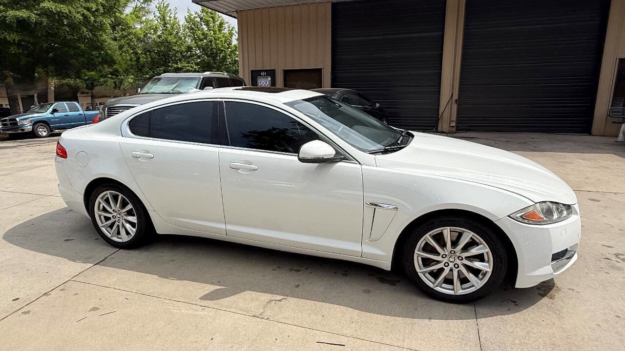 Used 2013 Jaguar XF RWD image 17