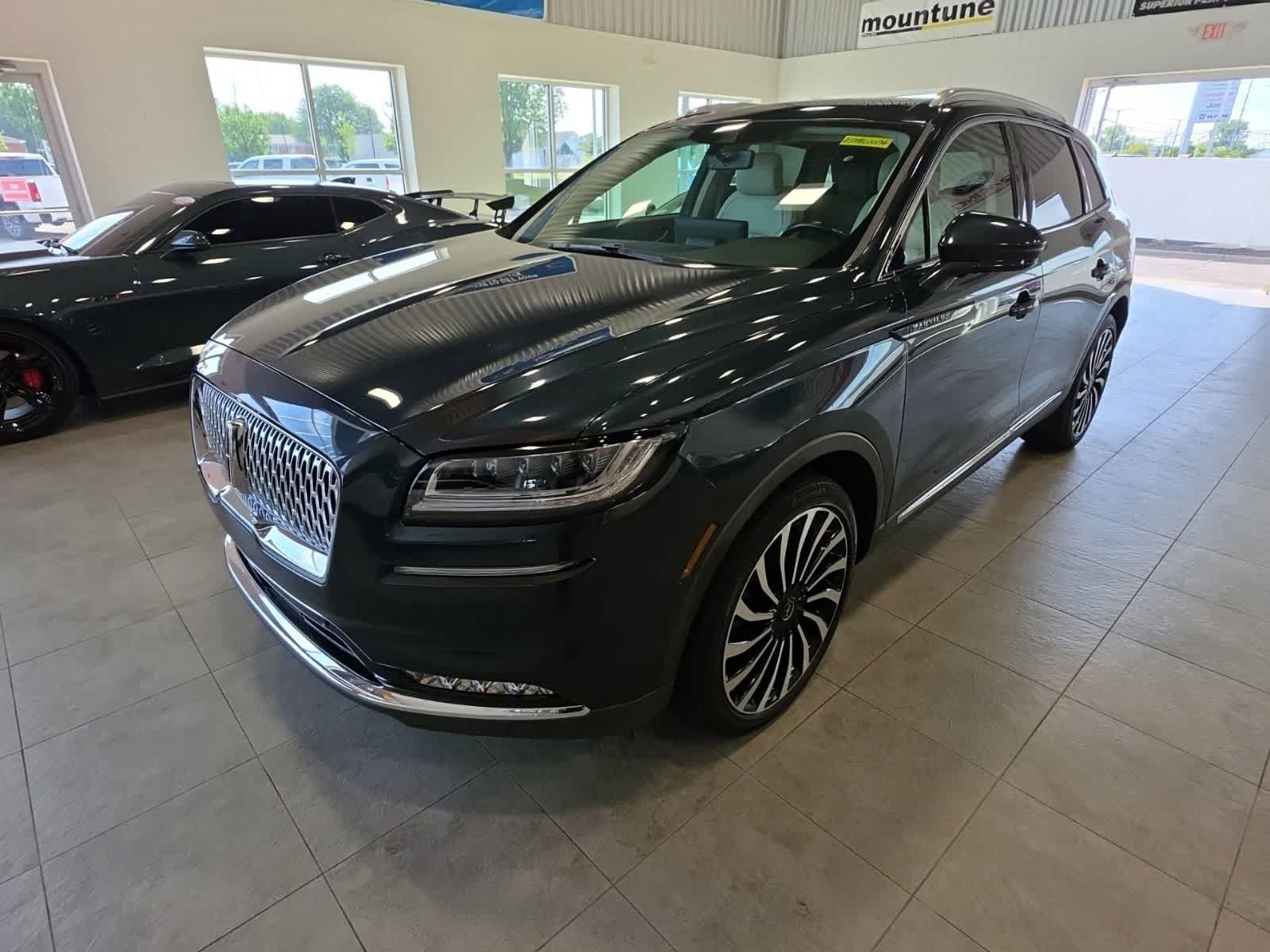 Used 2021 Lincoln Nautilus Black Label w/ Class II Trailer Tow Package AWD/4WD image 2