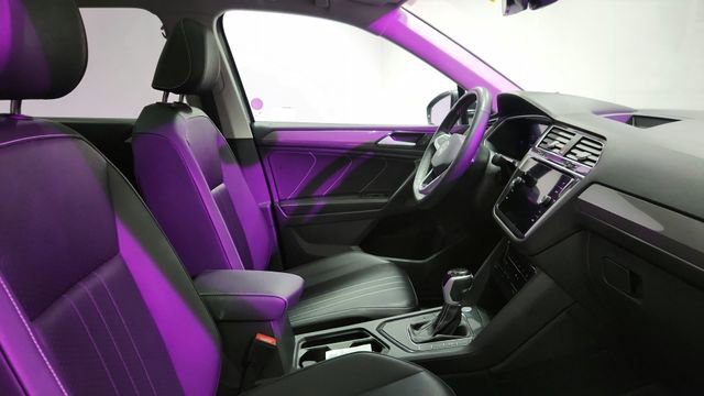 Used 2024 Volkswagen Tiguan SE image 21