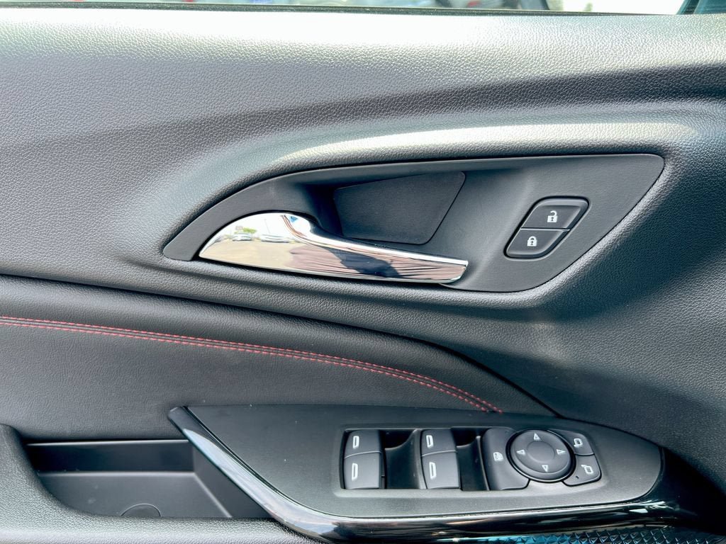 New 2026 Chevrolet Trax RS w/ Sunroof Package FWD image 20