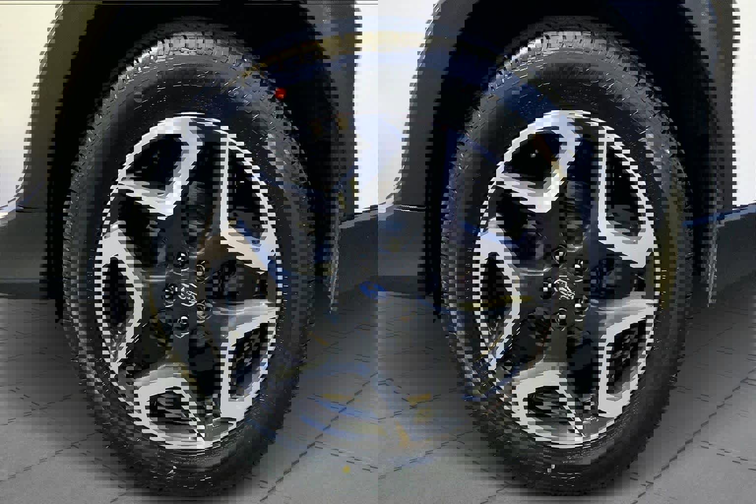 Used 2020 Subaru Crosstrek 2.0i Limited w/ Moonroof Package w/Navigation image 10