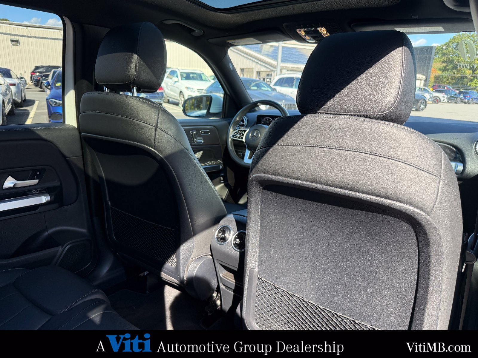 Used 2020 Mercedes-Benz GLB 250 4MATIC image 27