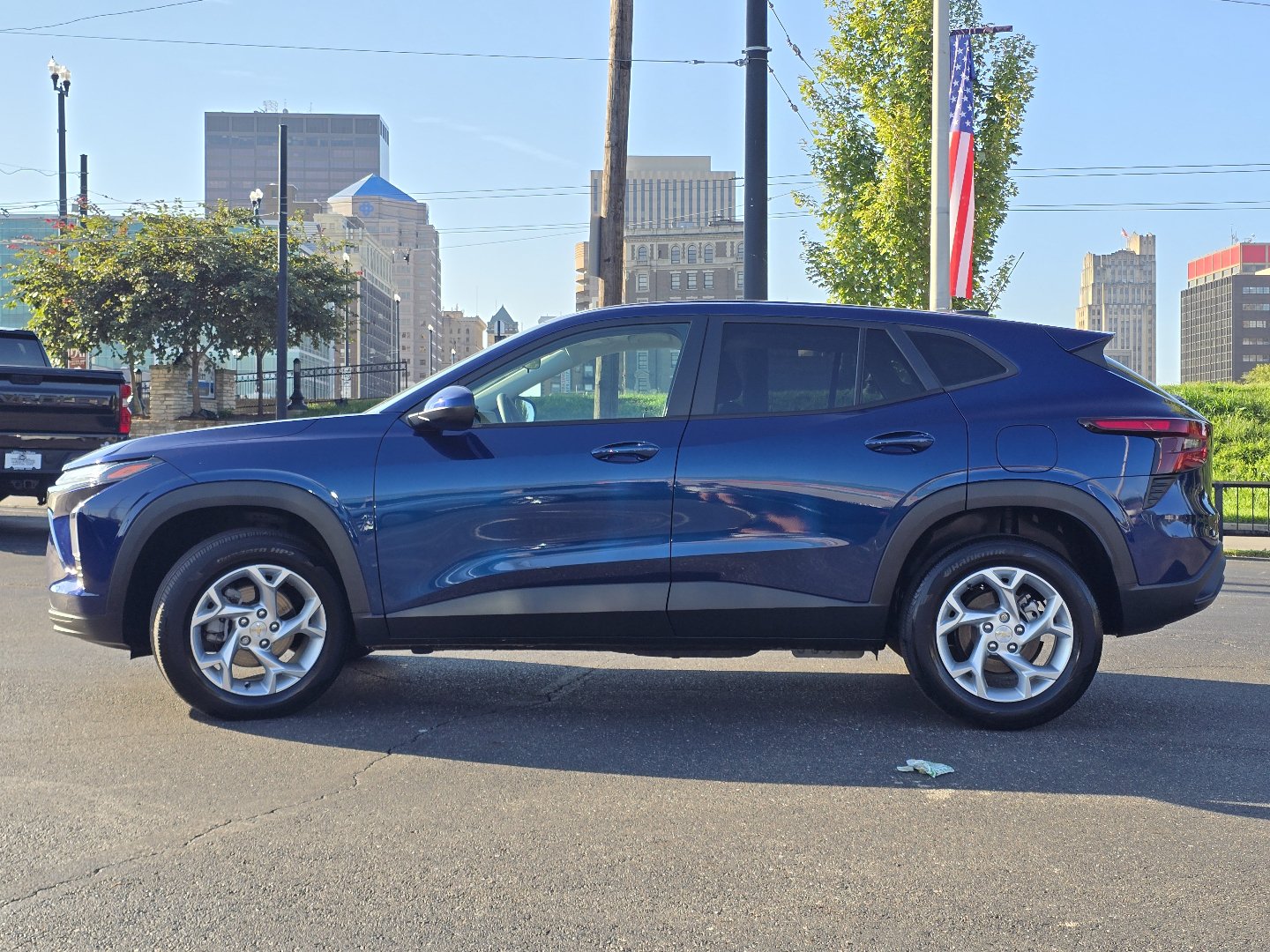 Used 2024 Chevrolet Trax LS w/ LS Convenience Package FWD image 18