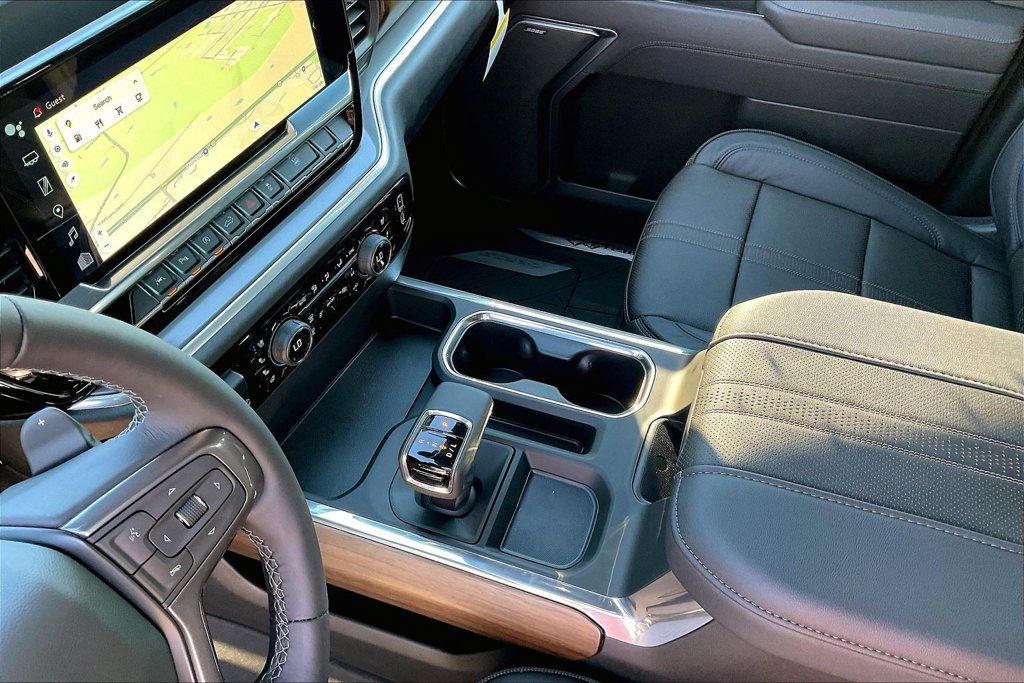 New 2026 Chevrolet Silverado 1500 High Country AWD/4WD image 9