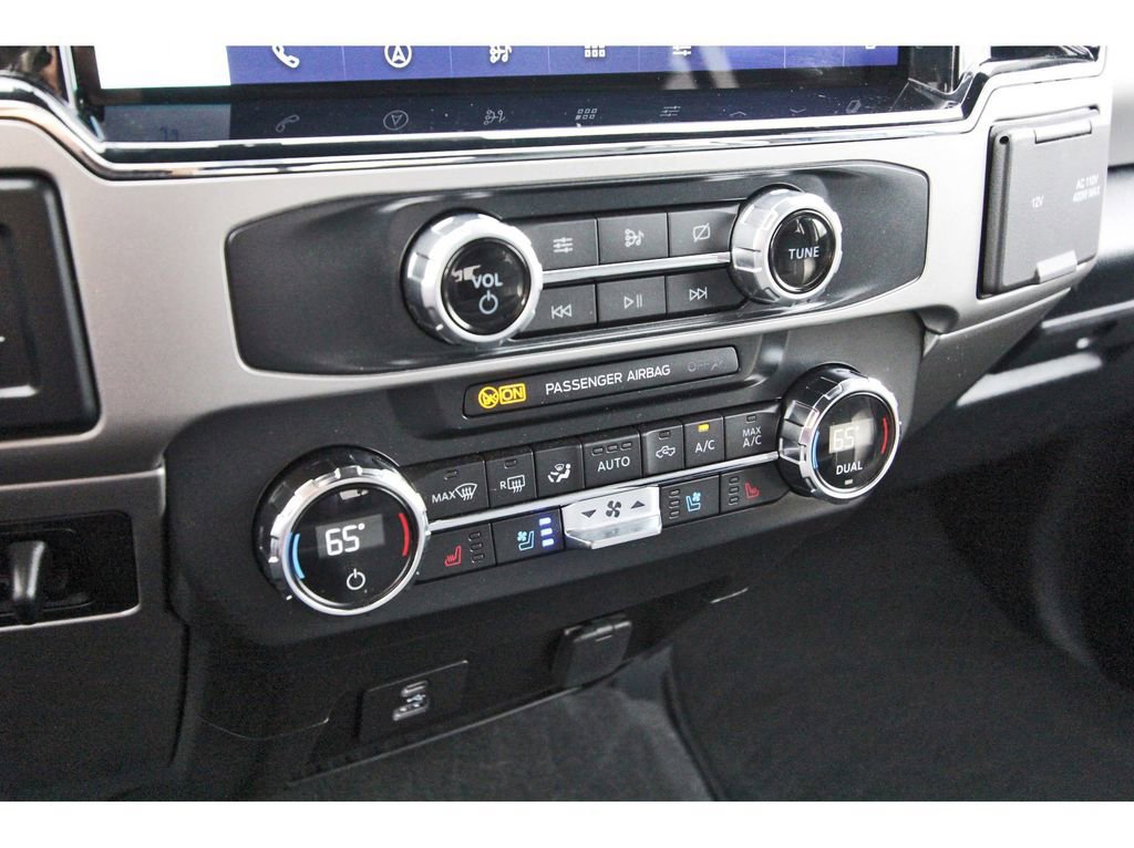 Used 2022 Ford F250 Lariat w/ Lariat Ultimate Package image 24