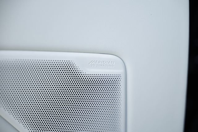 New 2026 Land Rover Range Rover Long Wheelbase SE image 32