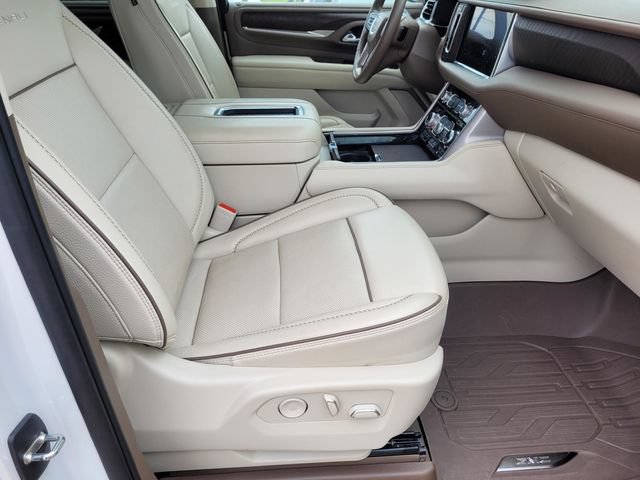 Used 2023 GMC Yukon XL Denali w/ Max Trailering Package AWD/4WD image 24