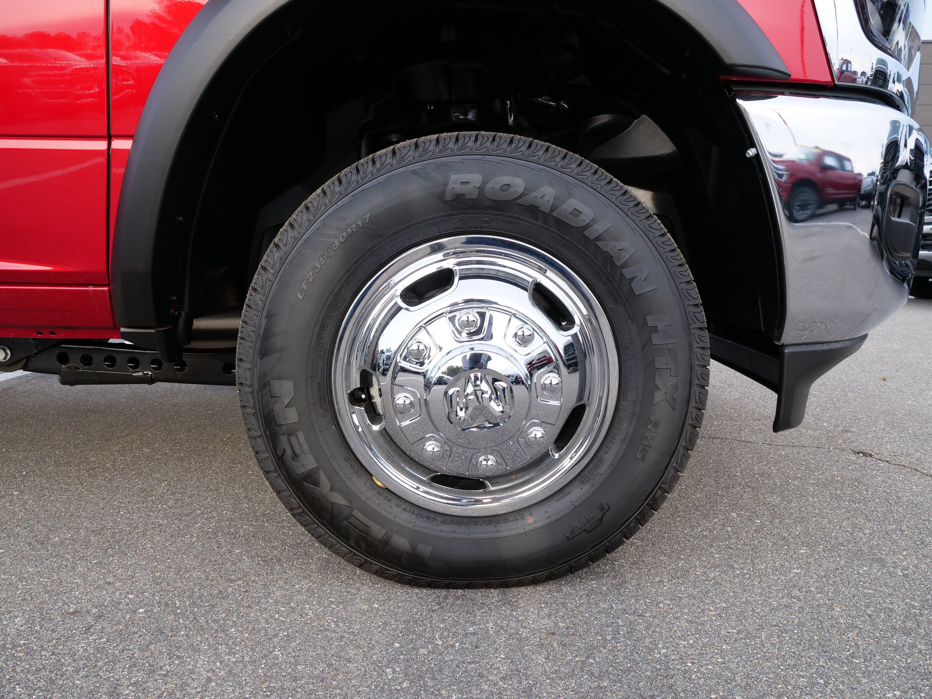 New 2026 RAM 3500 Tradesman AWD/4WD image 8