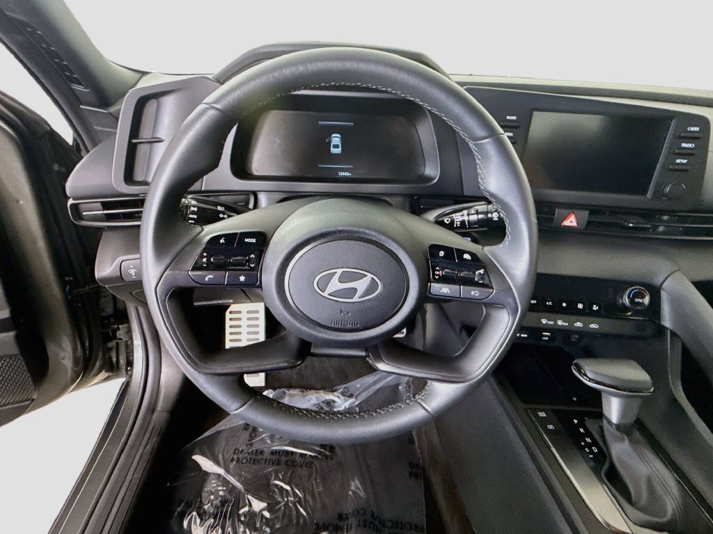Used 2026 Hyundai Elantra Sport FWD image 12
