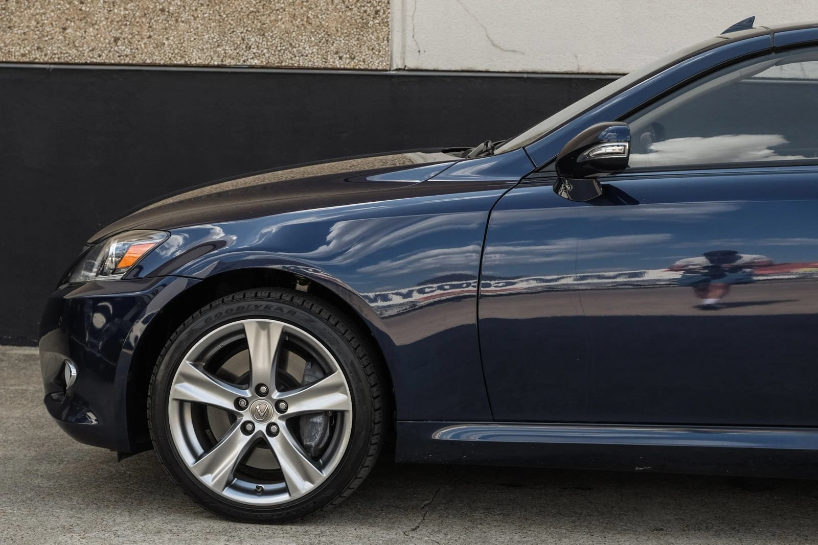 Used 2015 Lexus IS 350C w/ Navigation System Package RWD image 15