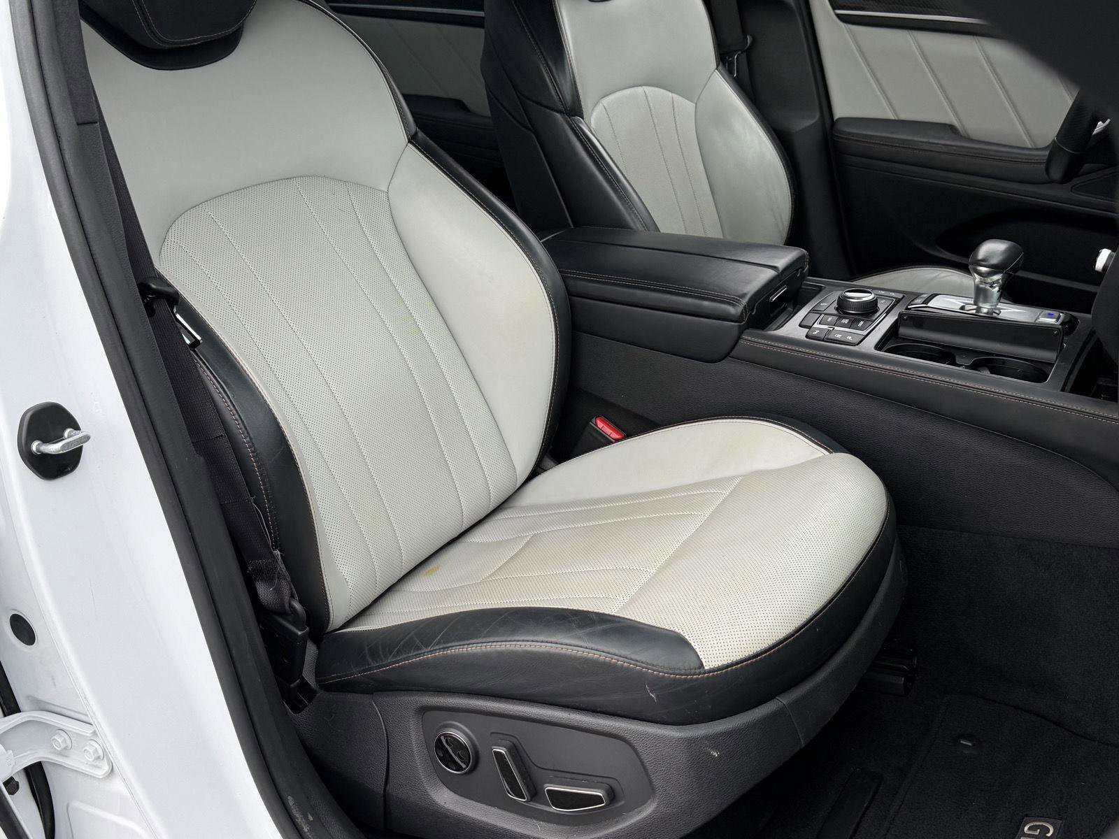 Used 2018 Genesis G80 3.3T Sport RWD image 21