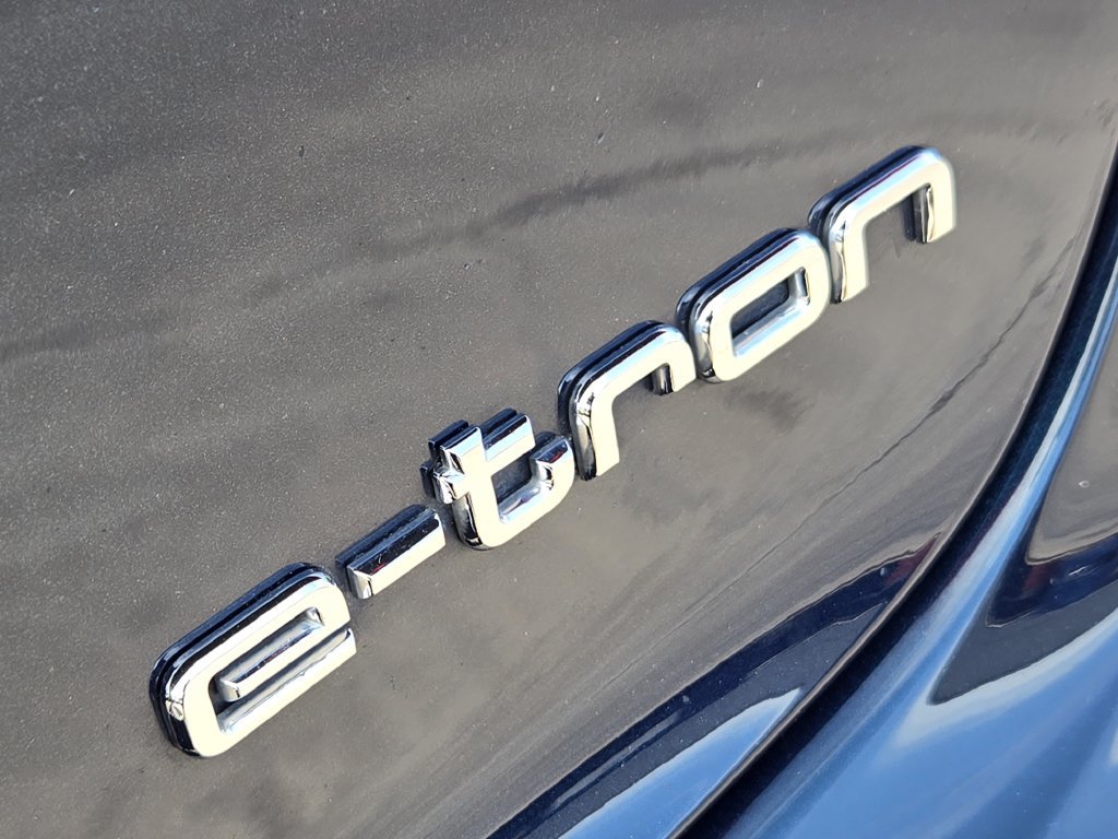 Used 2017 Audi A3 e-tron Premium w/ Sport Package FWD image 14