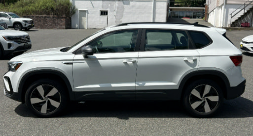 Used 2024 Volkswagen Taos S AWD/4WD image 2