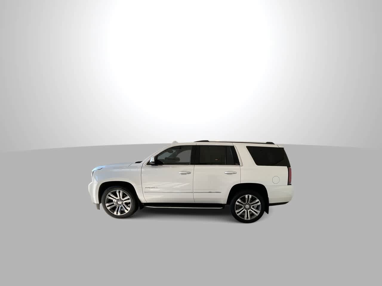 Used 2017 GMC Yukon Denali w/ Open Road Package AWD/4WD image 5