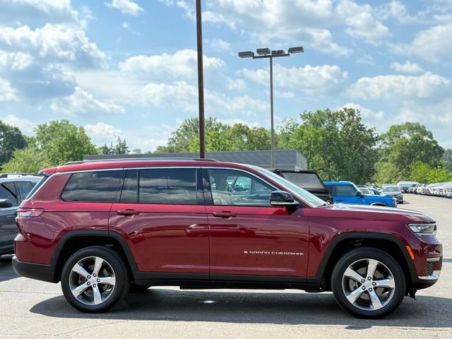 Used 2021 Jeep Grand Cherokee L Limited AWD/4WD image 45
