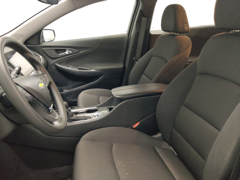 Used 2025 Chevrolet Malibu LT FWD image 17