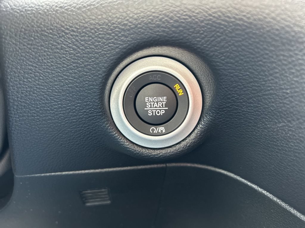 New 2026 Chrysler Voyager LX FWD image 17