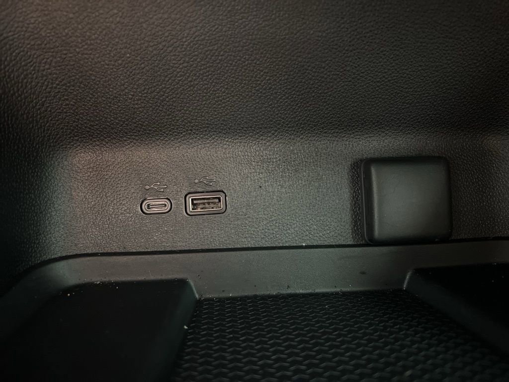 Used 2025 Chevrolet Traverse Z71 w/ Enhanced Driving Package image 19