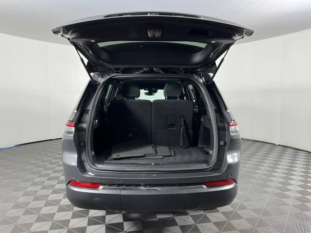 Used 2024 Jeep Grand Cherokee L Laredo RWD image 49