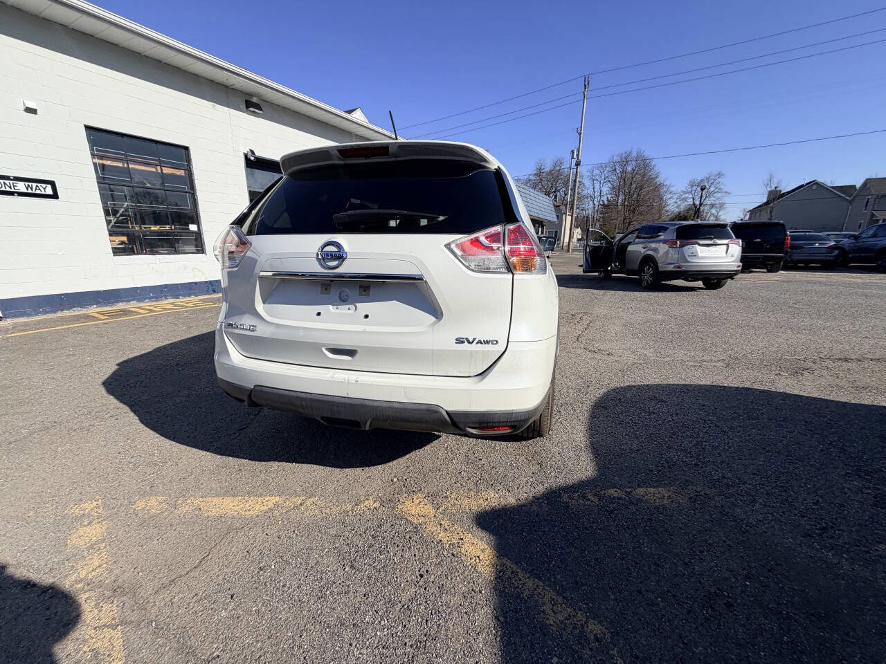 Used 2015 Nissan Rogue SV w/ SV Premium Package AWD/4WD image 9