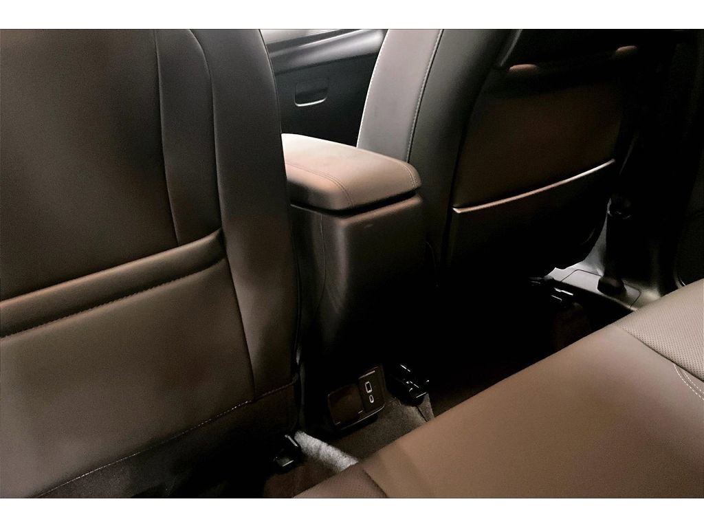 Used 2024 Buick Encore GX Avenir w/ Avenir Technology Package AWD/4WD image 37
