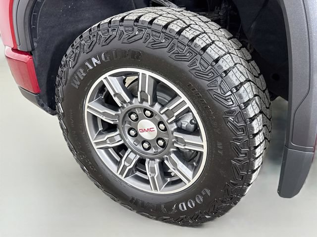 Used 2024 GMC Sierra 1500 AT4 w/ AT4 Preferred Package AWD/4WD image 32