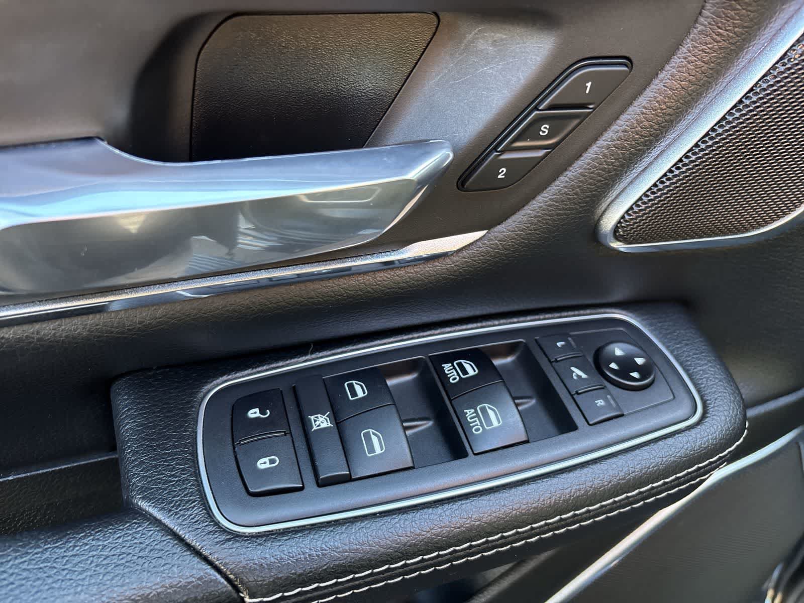 Certified 2019 RAM 1500 Laramie AWD/4WD image 9