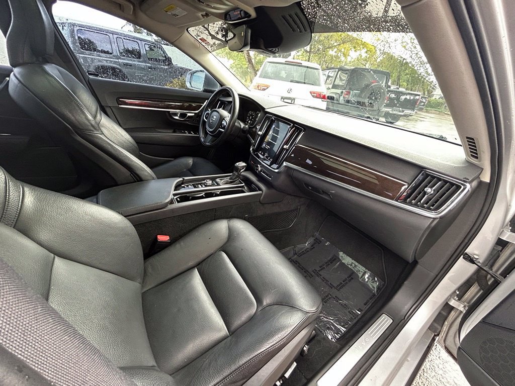 Used 2019 Volvo S90 T5 Momentum AWD/4WD image 30