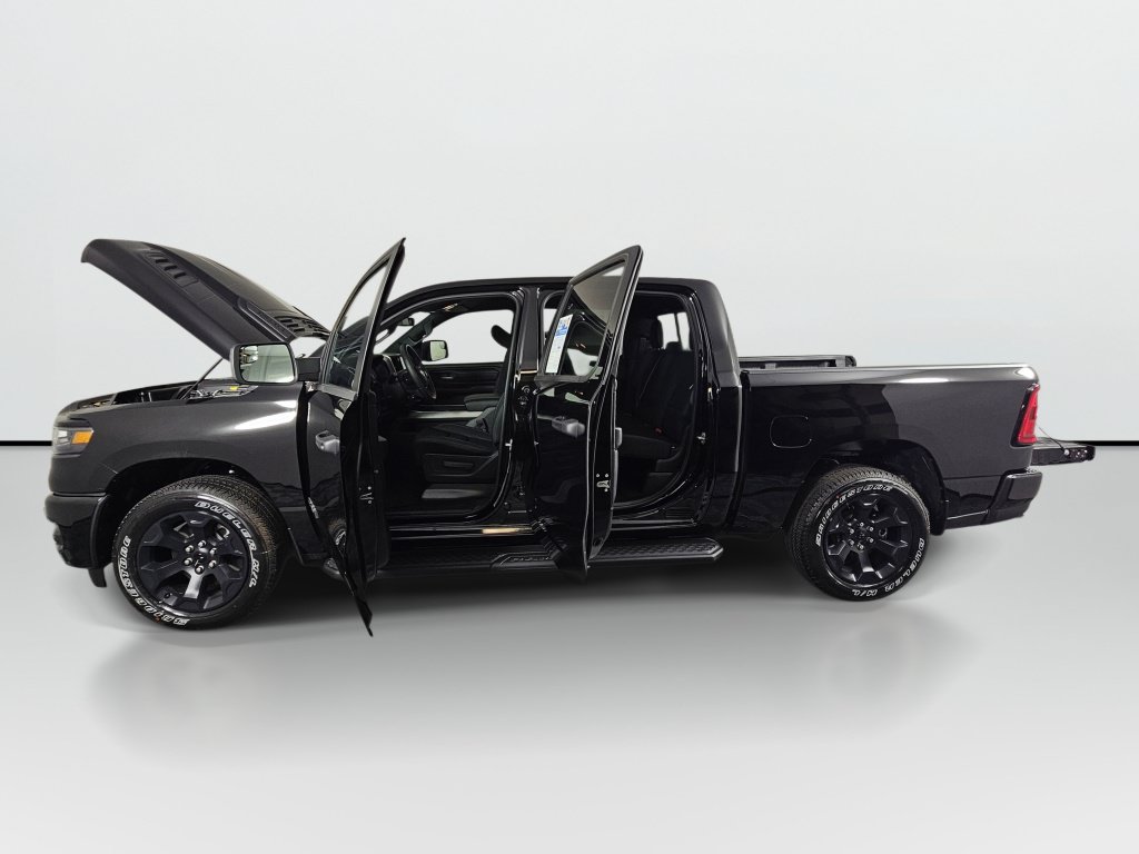 New 2026 RAM 1500 Express AWD/4WD image 10